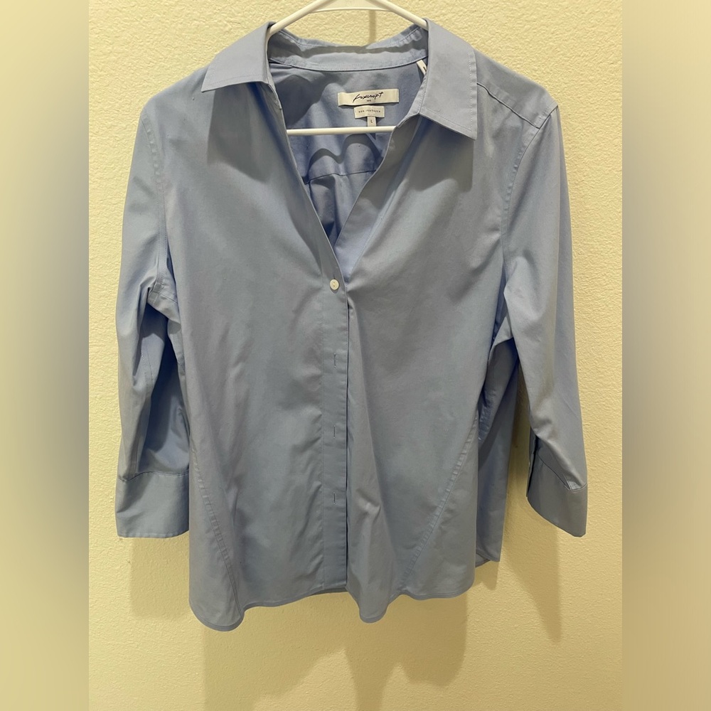 Foxcroft women’s 3/4 sleeve light blue non iron stretch shirt large